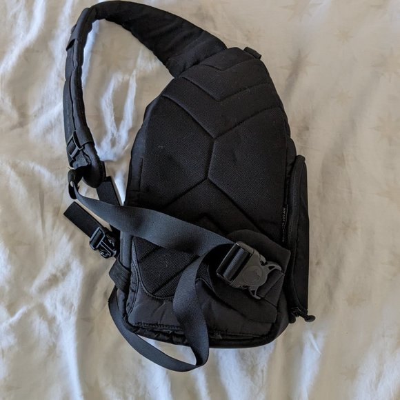 Nikon D40 with 18-200mm lens and camera bag EUC - Picture 12 of 16